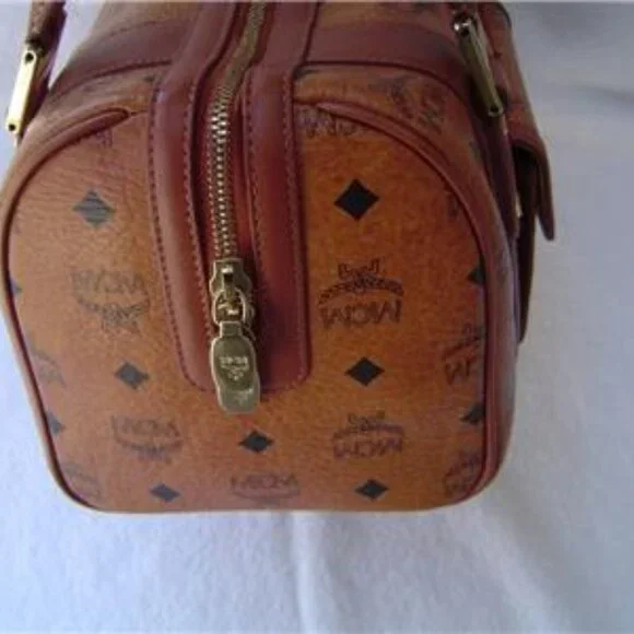 AUTHENTIC MCM COGNAC SIGNATURE LEATHER SMALL SATCHEL WITH KEYCHAIN EUC - Picture 4 of 16